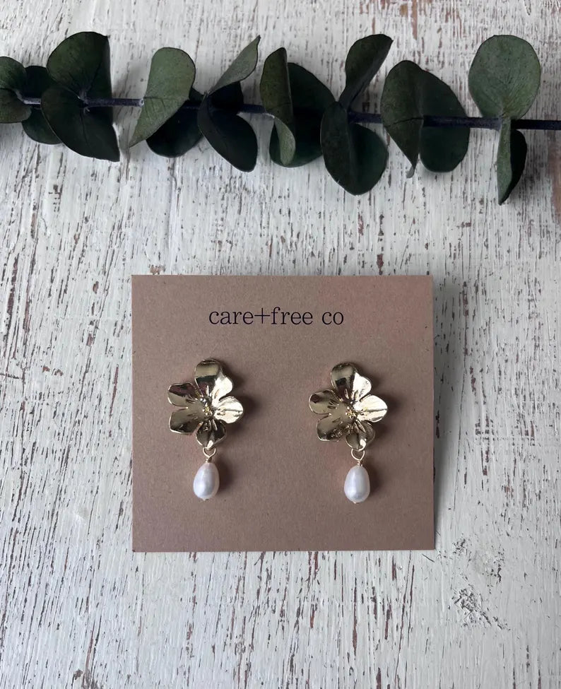 Flower + Pearl studs
